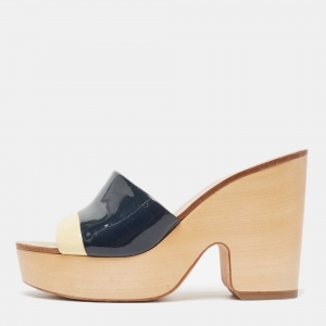 Pre Owned Chanel Two Tone Patent Leather Open Toe Platform Slide Sandals Size 38