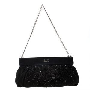 مملوكة مسبقًا D&G Black Crystal Embellished Suede Chain Clutch