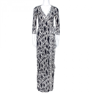 Pre Owned Diane von Furstenberg Monochrome Printed Silk Banded Julian Long Wrap Dress S