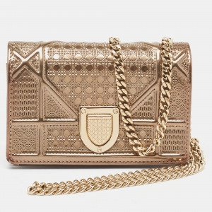 Pre Owned Dior Gold Micro Cannage Patent Leather Baby Diorama Shoulder Bag