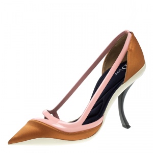 مملوكة مسبقًا حذاء كعب عالي دورسيه قصات جلد وقماش ثلاثي اللون مقاس 38.5