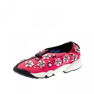 مملوكة مسبقًا حذاء رياضي ديور سليب أون مزخرف زهور فيوجن شبك وردي مقاس 37