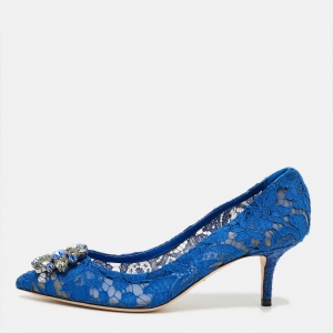 مملوكة مسبقًا Dolce & Gabbana Bellucci Size 39 Blue Lace and Mesh Pumps