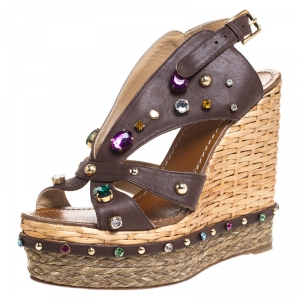 Pre Owned صندل دولتشي أند غابانا كعب روكي جلد بني و رافيا مزخرف مرصع مقاس 40