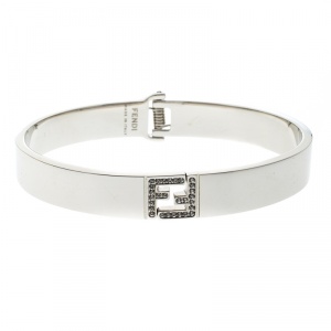 مملوكة مسبقًا Fendi Fendista Crystal Silver Tone Bracelet M