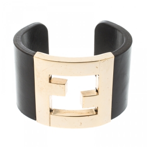 مملوكة مسبقًا Fendi Black Leather Gold Tone Wide Open Cuff Bracelet