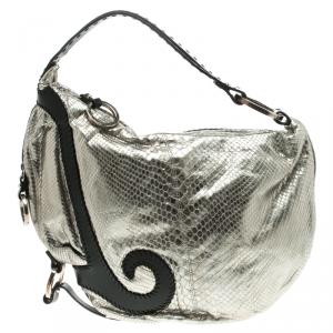 مملوكة مسبقًا Fendi Silver Python Oyster Hobo