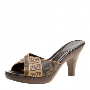 Pre Owned Fendi Tobacco/Beige Zucca and Zuchino Coated Canvas Platform Slides Size 36.5