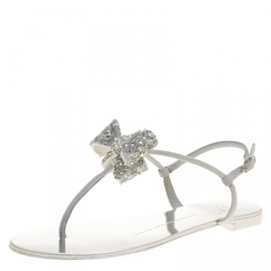 Pre Owned Giuseppe Zanotti Grey Suede Rock Crystal Embellished Bow Flat Thong Sandals Size 37.5