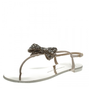 Pre Owned Giuseppe Zanotti Beige Suede Rock Crystal Embellished Bow Flat Thong Sandals Size 39.5