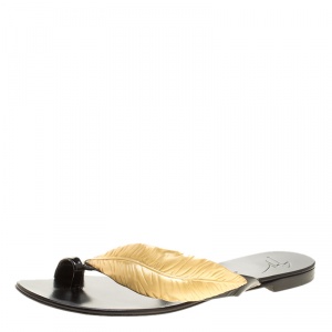 Pre Owned Giuseppe Zanotti Black Patent Leather Gold Leaf Accent Flat Sandals Size 38