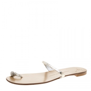 Pre Owned Giuseppe Zanotti Metallic Silver Crystal Embellished Toe Ring Flat Sandals Size 39