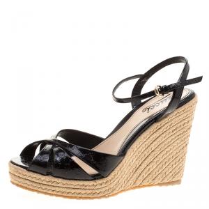 مملوكة مسبقًا Gucci Black Patent Microguccissima Leather Penelope Espadrille Wedge Sandals Size 38
