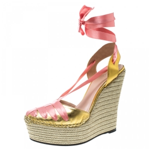 Pre Owned Gucci Metallic Gold/Pink Leather and Satin Alexis Wrap Platform Wedge Sandals Size 39