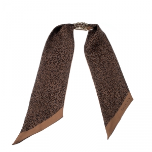 Pre Owned Gucci Brown Lettering Printed Silk  GG Ring Detail Bandeau Scarf 