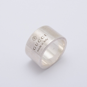 مملوكة مسبقًا Gucci Wide Band with Gucci Trademark Engraving Size 54