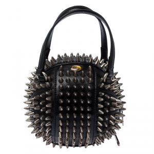 مملوكة مسبقًا Gucci Black Leather Mini Spike Tifosa Bag