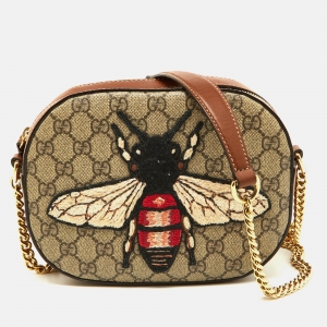 Pre Owned Gucci Beige GG Supreme Canvas and Leather Bee Embellishment Camera Crossbody Bag