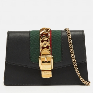 مملوكة مسبقًا Gucci Black Leather Super Mini Sylvie Chain Shoulder Bag
