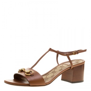 مملوكة مسبقًا Gucci Brown Leather Horsebit Detail T-Strap Sandals Size 39