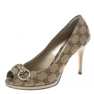 مملوكة مسبقًا Gucci Beige GG Canvas and Leather New Hollywood Horsebit Peep Toe Pumps Size 37