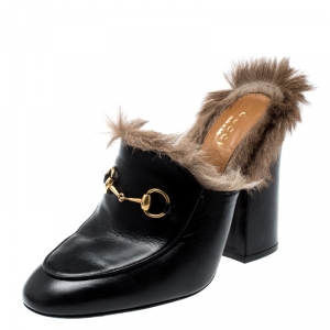 مملوكة مسبقًا صندل سلايد غوتشي برينس تاون كعب عالي جلد أسود مبطن بالفرو مقاس 37.5