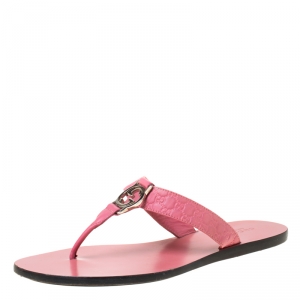 مملوكة مسبقًا Gucci Pink Microguccissima Leather GG Interlocking Thong Sandals Size 38