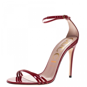مملوكة مسبقًا Gucci Red Patent Leather Ilse Ankle Strap Sandals Size 39.5