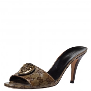 مملوكة مسبقًا Gucci Brown GG Canvas Heart Open Toe Sandals Size 39