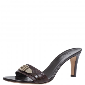 مملوكة مسبقًا Gucci Brown Guccissima Leather Buckle Detail Slide Sandals Size 39