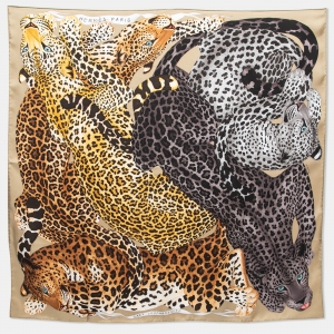 Pre Owned Hermes Khaki Lazy Leopardesses Print Silk Square Scarf