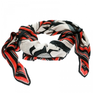 Pre Owned Hermes Multicolor Couvertures et Tenues de Jour Printed Cashmere and Silk Scarf