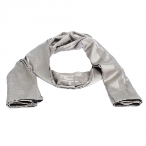 Pre Owned Hermès Grey Silk Wool Jacquard Façonnée Grand H Scarf 