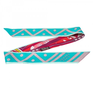 Pre Owned Hermès Vert/Rose Poudre Balade en Berline Twilly Scarf