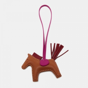 Pre Owned Hermès Gold/ Rubis/ Rose Pourpre Milo Lambskin GriGri Rodeo Bag Charm PM