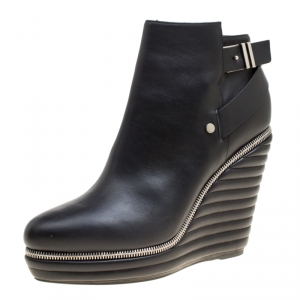 Enio Silla For Le Silla Black Leather Quilted Wedge Ankle Boots Size 40