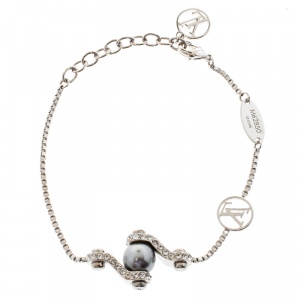 مملوكة مسبقًا Louis Vuitton Faux Pearl Crystal Silver Tone Bracelet