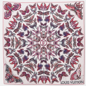 مملوكة مسبقًا Louis Vuitton Pink Carre World Of Love Butterfly Silk Square Scarf