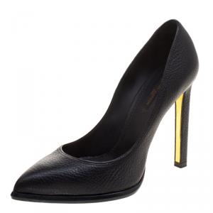 Pre Owned Louis Vuitton Black Pebbled Leather Pumps Size 37