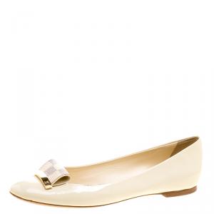 مملوكة مسبقًا Louis Vuitton Damier Ecru Canvas and Patent Leather Valentine Ballet Flats Size 37