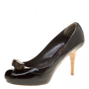 Pre Owned Louis Vuitton Black Vernis Leather Dice Peep Toe Platform Pumps Size 39