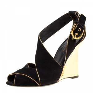 مملوكة مسبقًا Louis Vuitton Black Suede Wedge Sandals Size 38