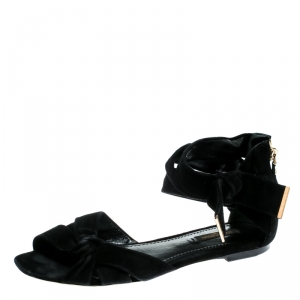 مملوكة مسبقًا Louis Vuitton Black Suede Cocktail Flat Sandals Size 37.5
