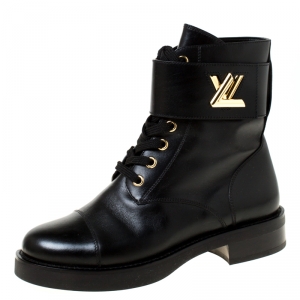 مملوكة مسبقًا Louis Vuitton Black Leather Lace Up Ankle Boots Size 35