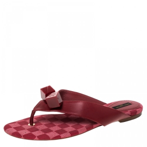 Pre Owned Louis Vuitton Red Leather Cube Thong Flat Slides Size 41