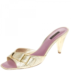 Pre Owned صندل لوي فيتون مزين بفيونكة و بغزر مونوغرامية جلد ذهبي مقاس 41