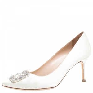 Pre Owned Manolo Blahnik White Satin Hangisi Embellished Pointed Toe Pumps Size 42