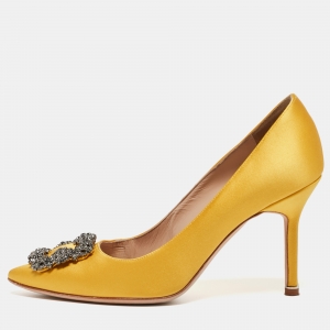 Manolo Blahnik Yellow Satin Hangisi Pumps Size 38