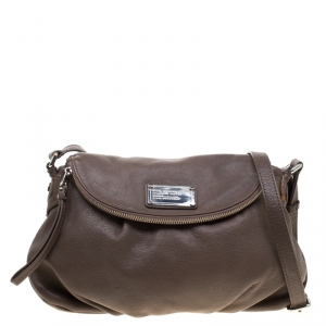 Pre Owned Marc by Marc Jacobs Dark Beige Leather Classic Q Natasha Crossbody Bag