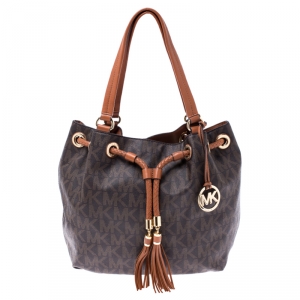 مملوكة مسبقًا MICHAEL Michael Kors Brown Signature Coated Canvas Drawstring Shoulder Bag